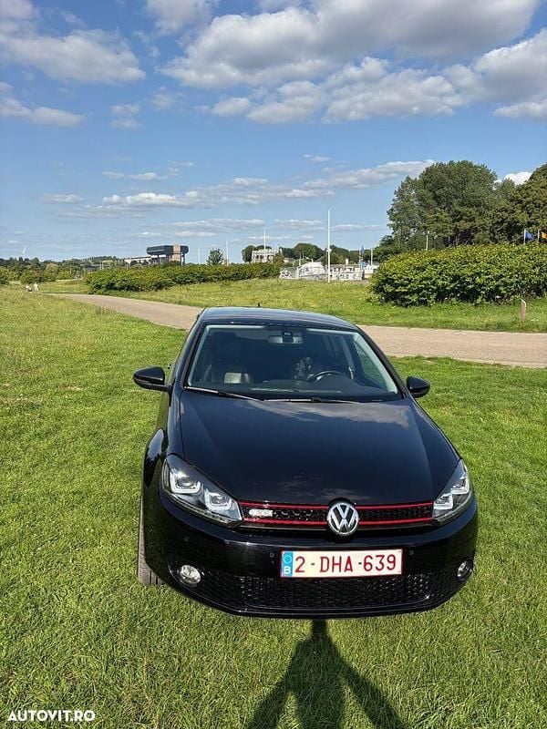 Culoarenegru Utilizat 2012 VW Golf VII Comfortline | 8.000 EUR (Preț OK) - Imagine 1/4