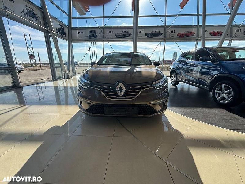 Culoaremaro Utilizat 2020 Renault Mégane IV Business Berlinǎ | 10.799 EUR (Preț OK) - Imagine 1/4