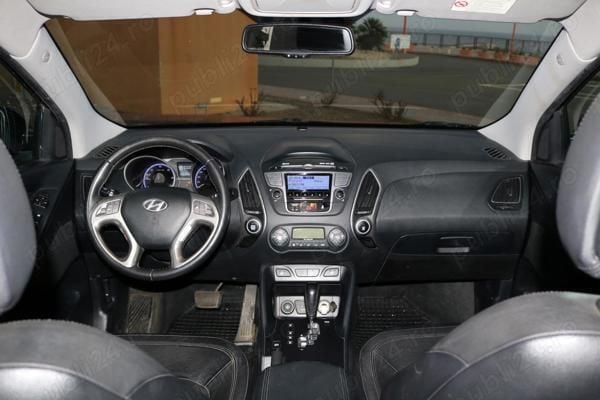 Second-hand Hyundai ix35 Premium 194 CP (142 kW) 2012 Negru SUV