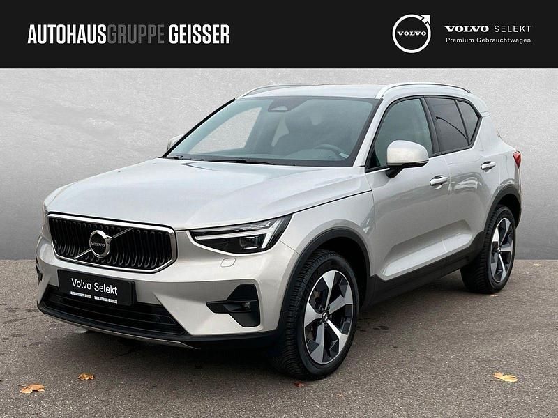 Utilizat 2024 Volvo XC40 Core SUV | 38.093 EUR (Puțin scump) - Imagine 1/1
