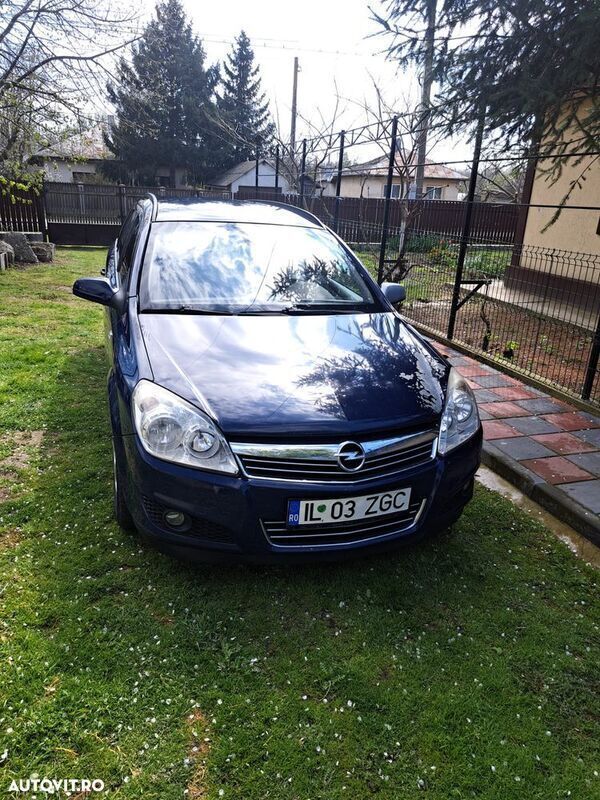 Albastru Utilizat 2008 Opel Astra Break | 2.000 EUR (Preț OK) - Imagine 1/4