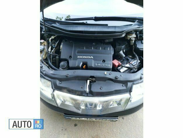 Second-hand Honda Civic 140 CP (102 kW) 2007 Negru Hatchback
