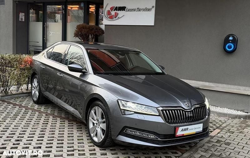 Culoaregri Utilizat 2023 Skoda Superb Style Berlinǎ | 23.958 EUR (Preț OK) - Imagine 1/4