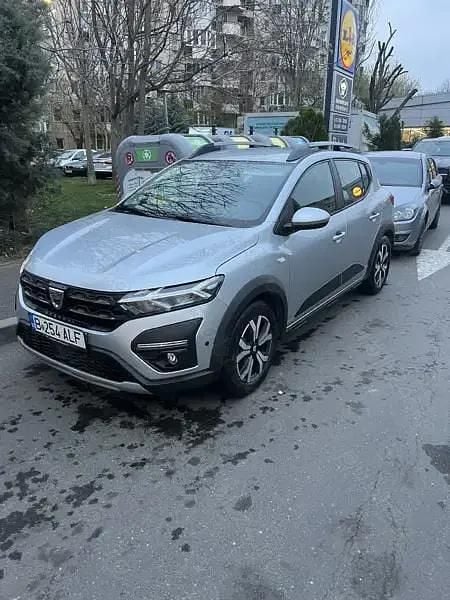 Gri Utilizat 2021 Dacia Sandero Stepway Hatchback | 10.900 EUR (Preț OK) - Imagine 1/4