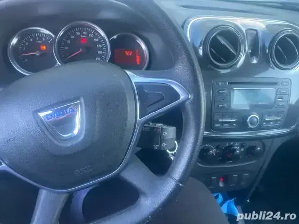 Alb Utilizat 2019 Dacia Logan Berlinǎ | 7.800 EUR (Puțin scump) - Imagine 1/4