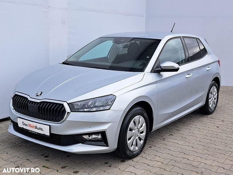 Culoareargint Utilizat 2025 Skoda Fabia Selection | 17.100 EUR (Preț OK) - Imagine 1/4