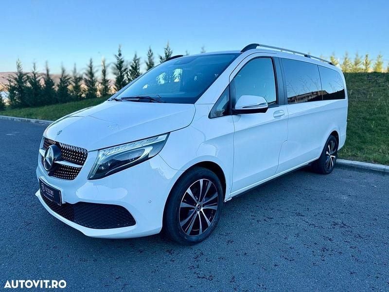 Culoarealb Utilizat 2019 Mercedes V220 Avantgarde Edition Monovolum | 32.549 EUR (Preț OK) - Imagine 1/4