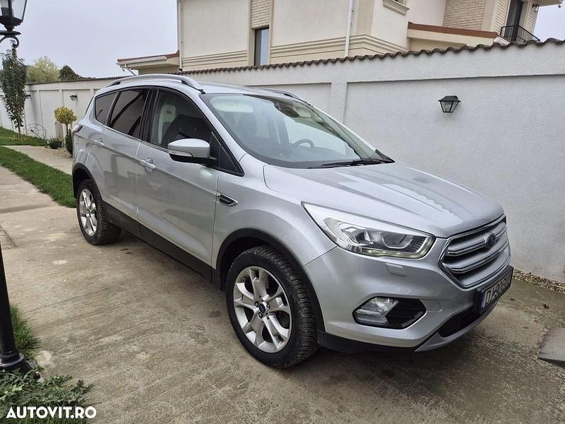 Culoareargint Utilizat 2019 Ford Kuga SUV | 14.900 EUR (Preț bun) - Imagine 1/4