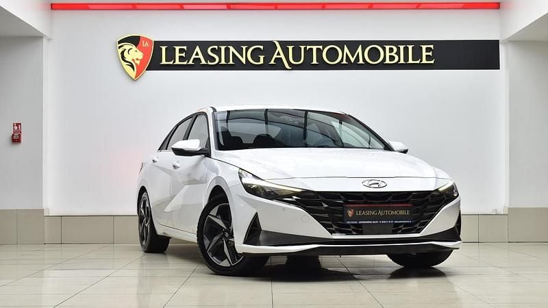 Second-hand Hyundai Elantra 123 CP (90 kW) 2022 Alb Berlinǎ