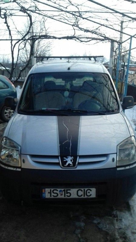 Gri Utilizat 2006 Peugeot Partner Monovolum | 2.700 EUR - Imagine 1/3