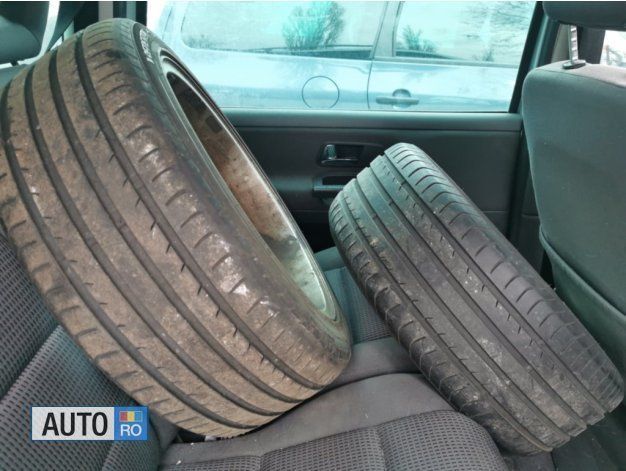 Second-hand VW Sharan 115 CP (84 kW) 2006 Argintiu Monovolum