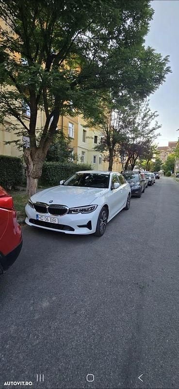 Second-hand BMW 320 Luxury Line 190 CP (139 kW) 2020 Culoarealb Berlinǎ
