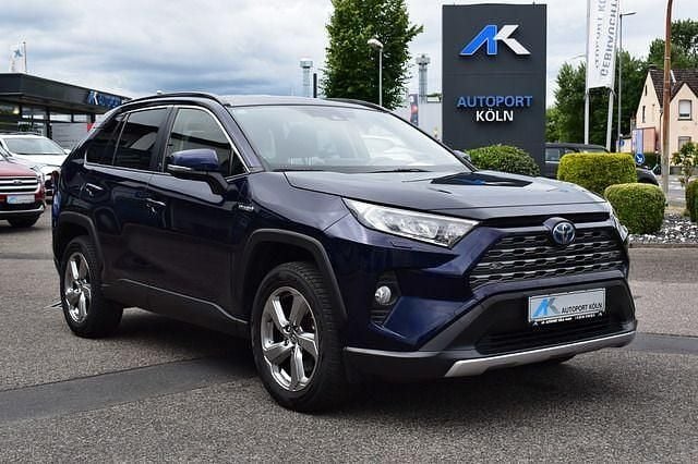 Utilizat 2020 Toyota RAV4 Team SUV | 30.586 EUR - Imagine 1/1