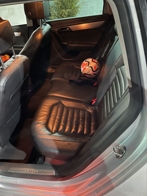 Second-hand VW Passat 122 CP (89 kW) 2012 Argintiu Break