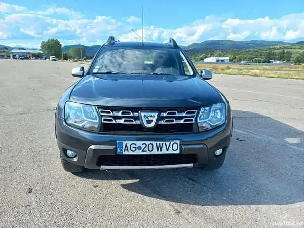 Gri Utilizat 2016 Dacia Duster Prestige SUV | 7.900 EUR (Preț bun) - Imagine 1/4