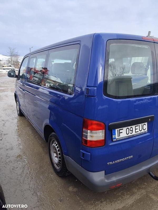 Second-hand VW Transporter 140 CP (102 kW) 2012 Culoarealbastru Van