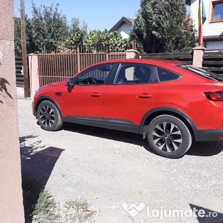Culoarerosu Utilizat 2023 Renault Arkana Techno SUV | 21.700 EUR (Preț OK) - Imagine 1/4