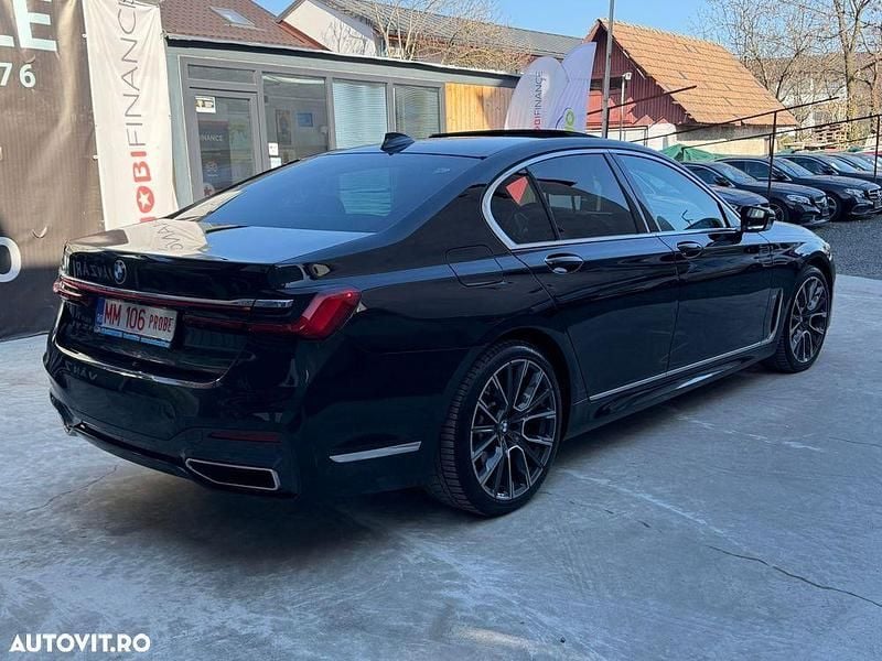 Second-hand BMW 730 Comfort Edition 286 CP (210 kW) 2021 Culoarenegru Berlinǎ