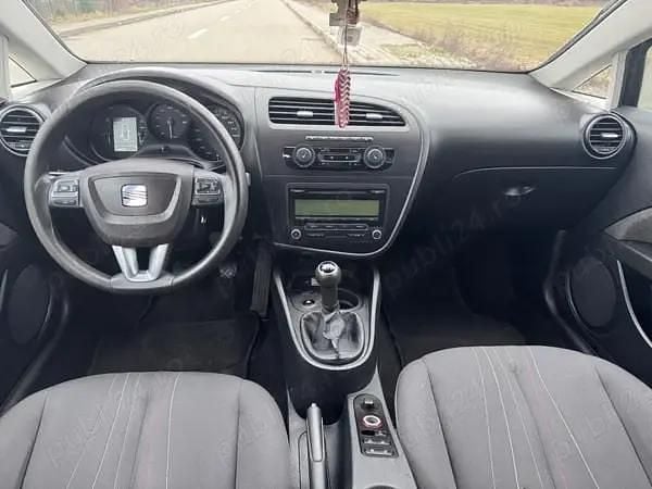 Second-hand Seat Leon 105 CP (77 kW) 2011 Hatchback