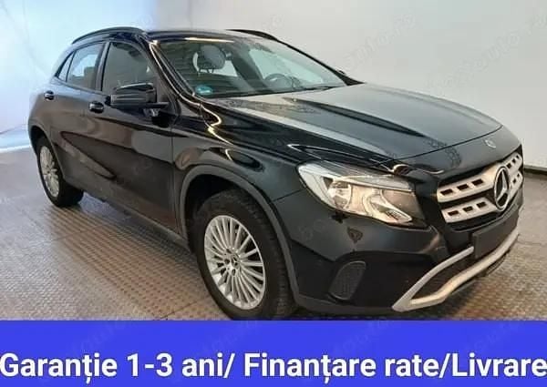 Negru Utilizat 2019 Mercedes GLA180 SUV | 14.800 EUR (Super Preț) - Imagine 1/4