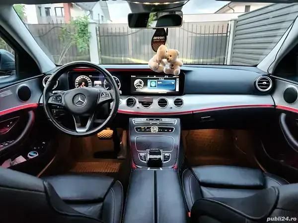 Utilizat 2018 Mercedes A220 Berlinǎ | 25.000 EUR - Imagine 1/4