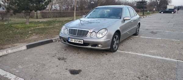 Utilizat 2004 Mercedes E200 Berlinǎ | 3.800 EUR - Imagine 1/4