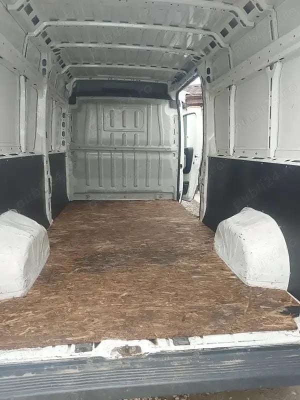 Second-hand Peugeot Boxer 81 CP (59 kW) 2018 Van