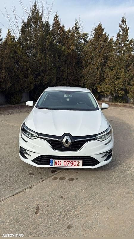 Second-hand Renault Mégane IV LIMITED 116 CP (85 kW) 2022 Culoarealb Hatchback