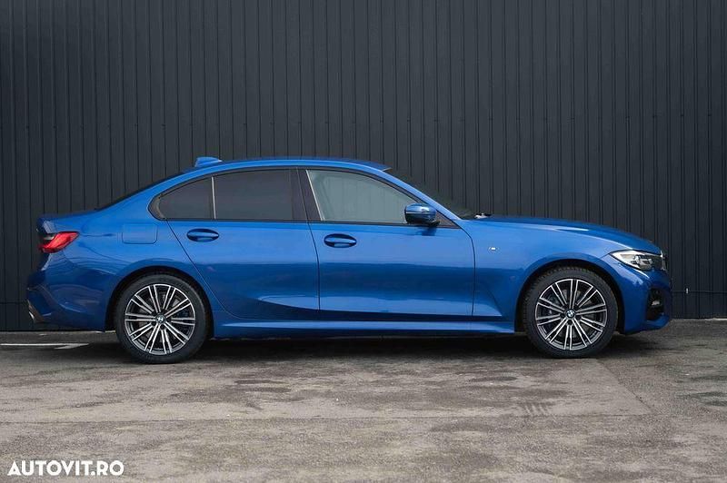 Second-hand BMW 330e M Sport 292 CP (214 kW) 2020 Culoarealbastru Berlinǎ