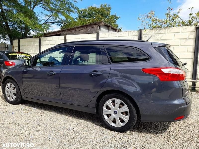 Culoaregri Utilizat 2013 Ford Focus Titanium Break | 4.900 EUR (Preț bun) - Imagine 1/4