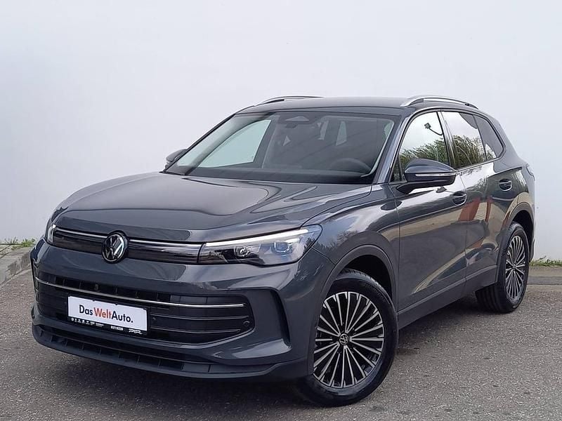 Gri mediu normal Utilizat 2025 VW Tiguan Advance SUV | 34.850 EUR (Preț OK) - Imagine 1/4