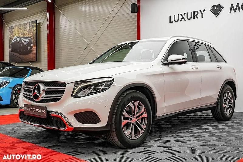 Culoarealb Utilizat 2016 Mercedes GLC220 SUV | 20.500 EUR (Preț OK) - Imagine 1/4