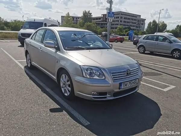 Utilizat 2005 Toyota Avensis Berlinǎ | 3.000 EUR (Preț OK) - Imagine 1/4