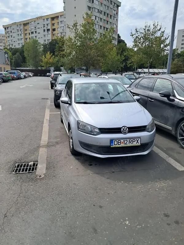 Gri Utilizat 2010 VW Polo Coupe | 3.500 EUR (Preț OK) - Imagine 1/4