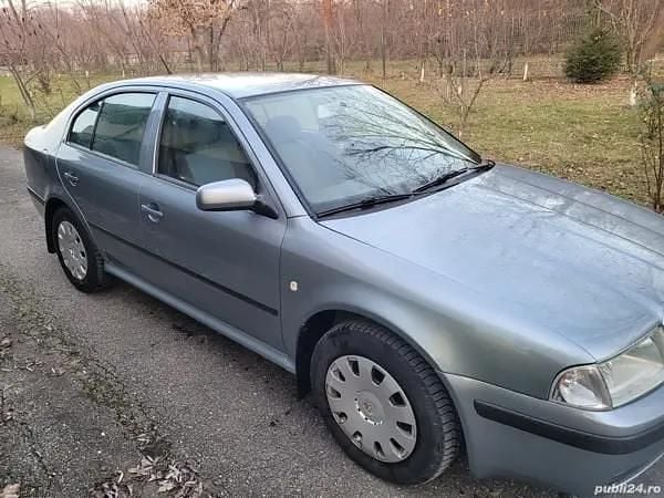Second-hand Skoda Octavia Tour 105 CP (77 kW) 2006 Gri Berlinǎ