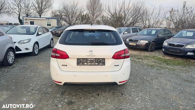 Second-hand Peugeot 308 99 CP (72 kW) 2016 Culoarealb Break