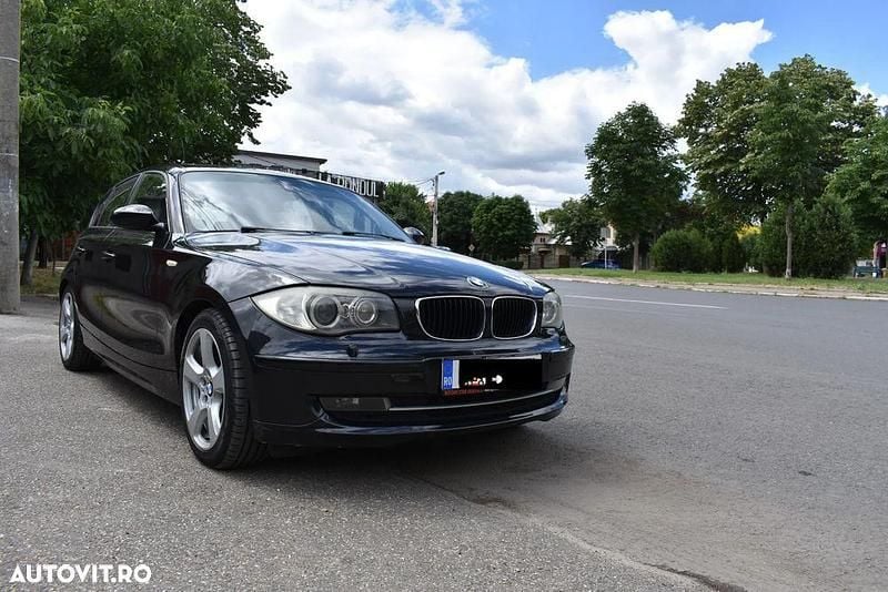 Culoarenegru Utilizat 2007 BMW 123 M Sport Hatchback | 5.350 EUR - Imagine 1/4