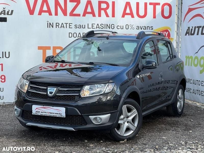 Culoarenegru Utilizat 2014 Dacia Sandero Stepway Hatchback | 4.799 EUR (Preț OK) - Imagine 1/4