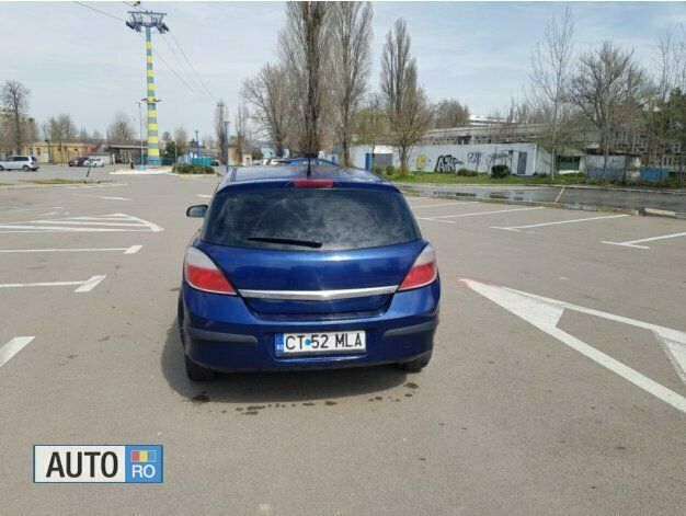 Utilizat 2005 Opel Astra Hatchback | 1.650 EUR (Preț bun) - Imagine 1/4