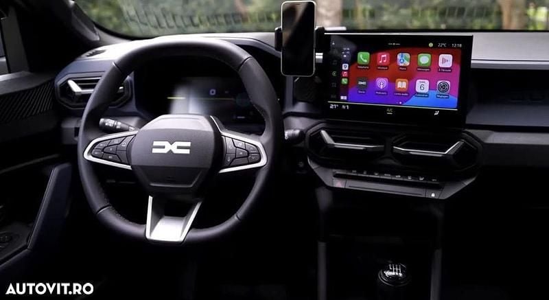 Culoarealb Utilizat 2025 Dacia Duster Expression SUV | 18.999 EUR (Puțin scump) - Imagine 1/4