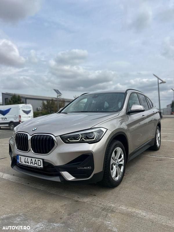Culoaregri Utilizat 2021 BMW X1 Advantage SUV | 18.750 EUR (Super Preț) - Imagine 1/4