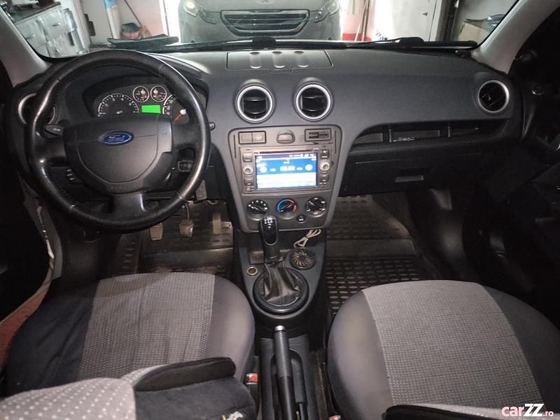 Second-hand Ford Fusion 80 CP (58 kW) 2006 Hatchback