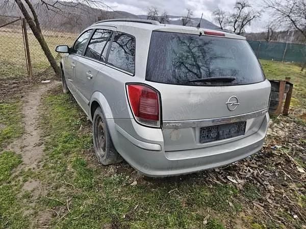 Second-hand Opel Astra 100 CP (73 kW) 2004 Break