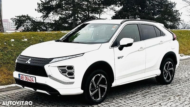 Culoarealb Second-hand 2023 Mitsubishi Eclipse Cross Basis SUV | 22.300 EUR (Preț bun) - Imagine 1/4