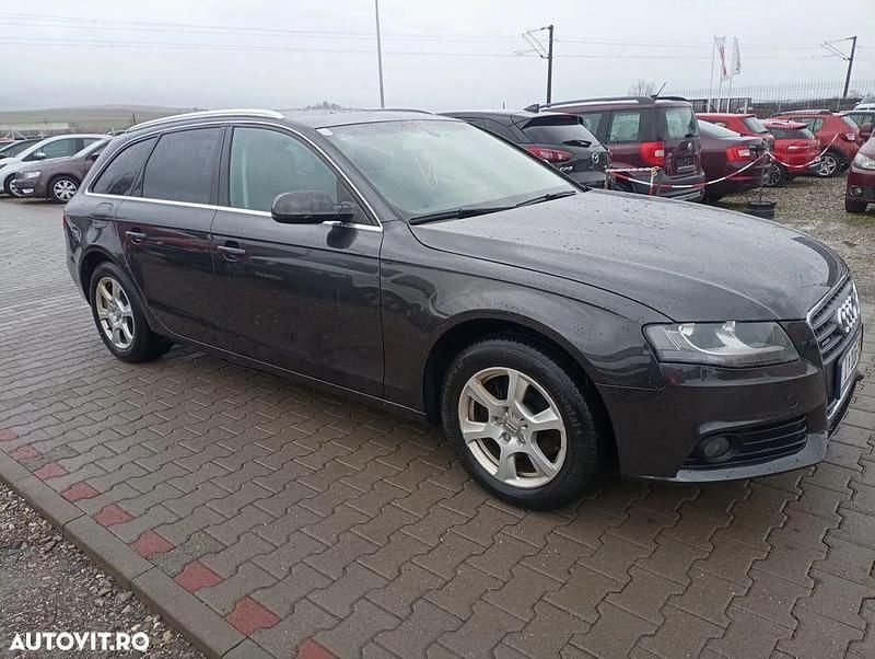 Gri Utilizat 2010 Audi A4 Break | 7.250 EUR (Preț OK) - Imagine 1/4