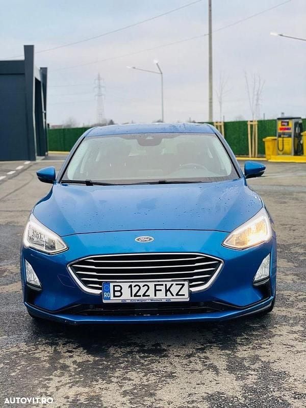Culoarealbastru Utilizat 2018 Ford Focus Active Hatchback | 10.380 EUR (Preț OK) - Imagine 1/4