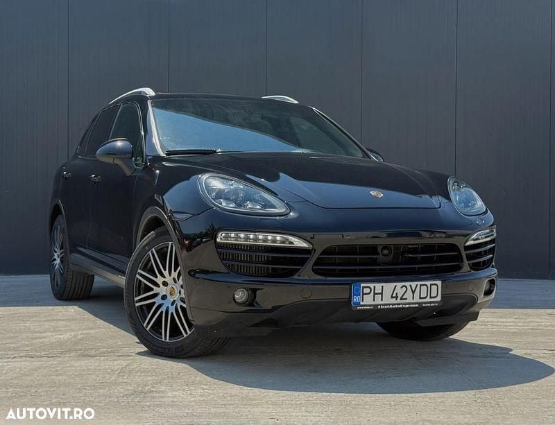 Negru Utilizat 2013 Porsche Cayenne SUV | 19.990 EUR (Puțin scump) - Imagine 1/4