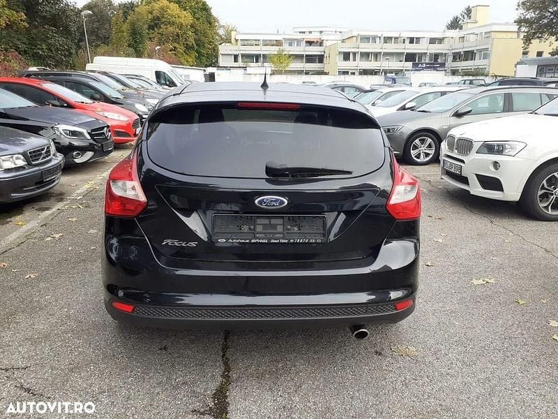 Second-hand Ford Focus Titanium 115 CP (84 kW) 2012 Culoarenegru Hatchback
