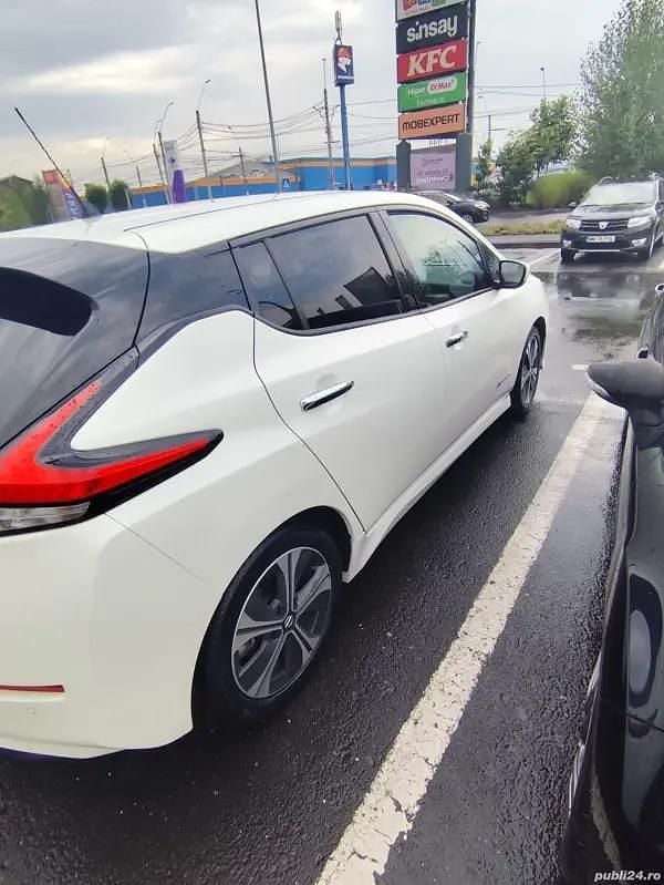 Second-hand Nissan Leaf 110 kW (150 CP) 2019 Alb Hatchback