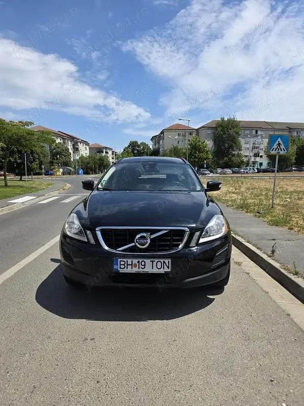 Negru Utilizat 2012 Volvo XC60 SUV | 8.500 EUR - Imagine 1/4